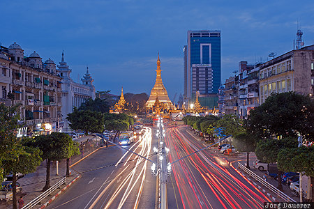 MMR, Myanmar, Yangon, blue hour, evening light, flood lit, gold, Burma