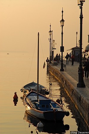 back-lit, boats, evening light, Italy, Lago di Garda, Lake Garda, Lazise, Italien, Italia