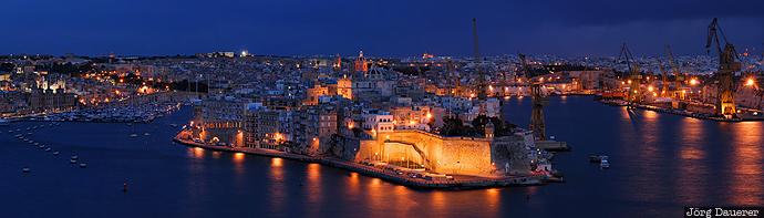 Fort St. Angelo Il-Furjana, Malta, Birgu, blue hour, castle, evening light, floodlit