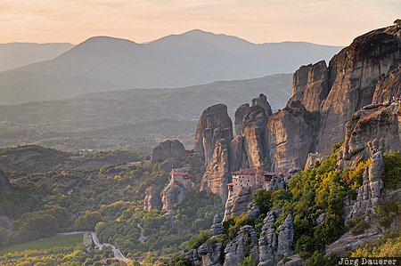GRC, Greece, Kalampaka, Kastraki, Thessaly, cliffs, Meteora