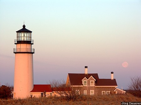 Moonset over Highland Lighthouse Highland Lighthouse, full moon, moonset, North Truro, Massachusetts, New England, United States, USA, Vereinigte Staten, MA