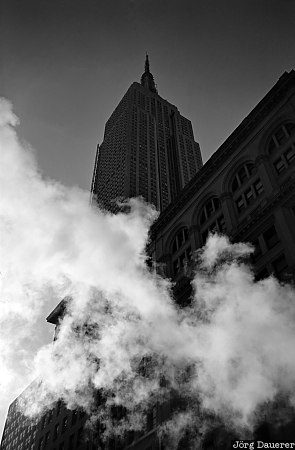 Midtown, Empire State Building, New York, Manhattan, fog, mist, steam, United States, USA, Vereinigte Staten, NY, New York City, Big Apple