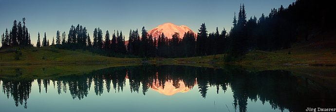 Mount Rainier reflexion Mount Rainier, Mount Rainier National Park, Tipsoo Lake, reflexion, Washington, cascade range, USA, United States, Vereinigte Staten